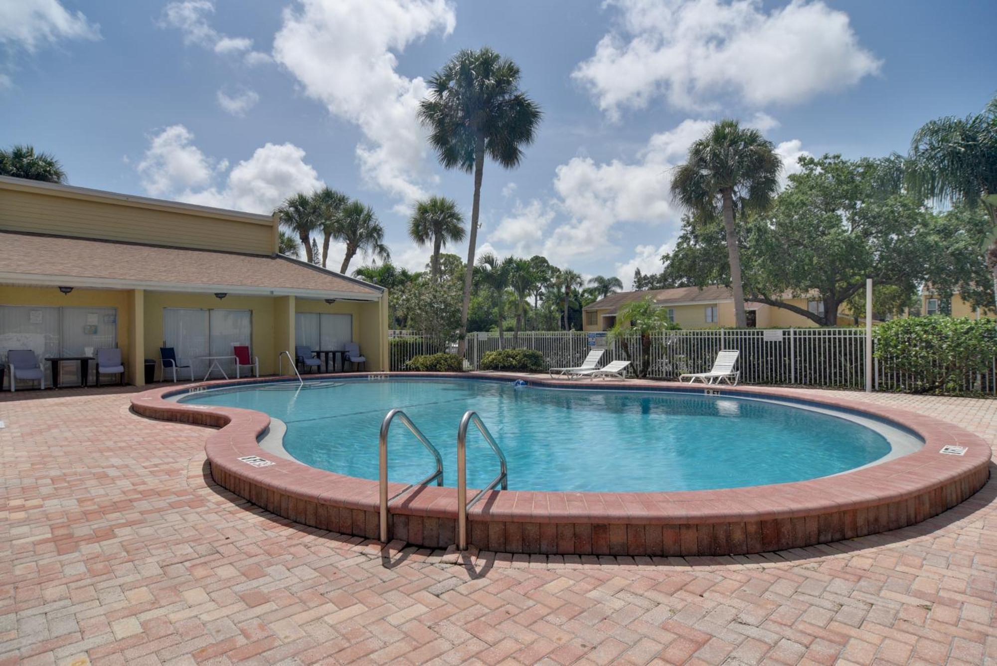 Sarasota Escape About 4 Mi To Siesta Key Beach! Exterior photo